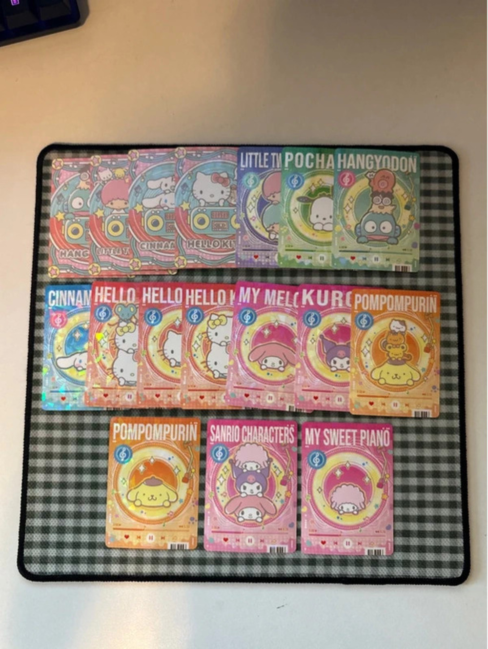Sanrio 16 card lot tcg